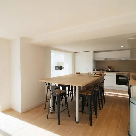 House With 9 Private Near Circuit Dom wakacyjny