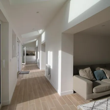 House With 9 Private Near Circuit Vakantiehuis Le Mans