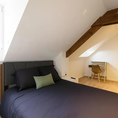 Dom wakacyjny House With 9 Private Near Circuit