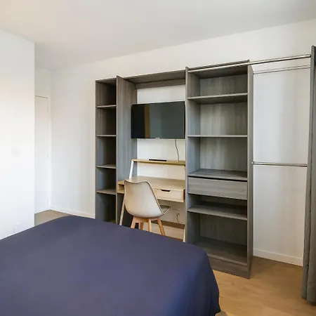 House With 9 Private Near Circuit Vakantiehuis Le Mans