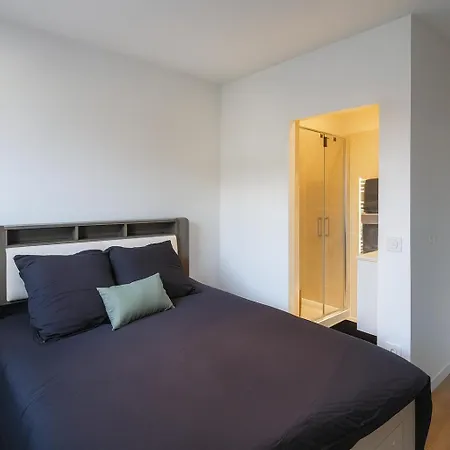 House With 9 Private Near Circuit Le Mans