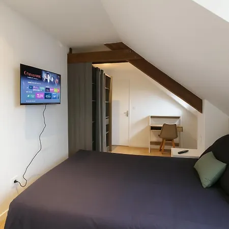 House With 9 Private Near Circuit Vakantiehuis Le Mans
