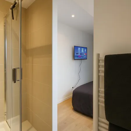 Vakantiehuis House With 9 Private Near Circuit