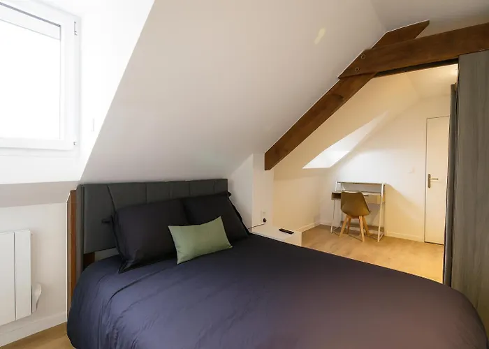 Dom wakacyjny House With 9 Private Near Circuit