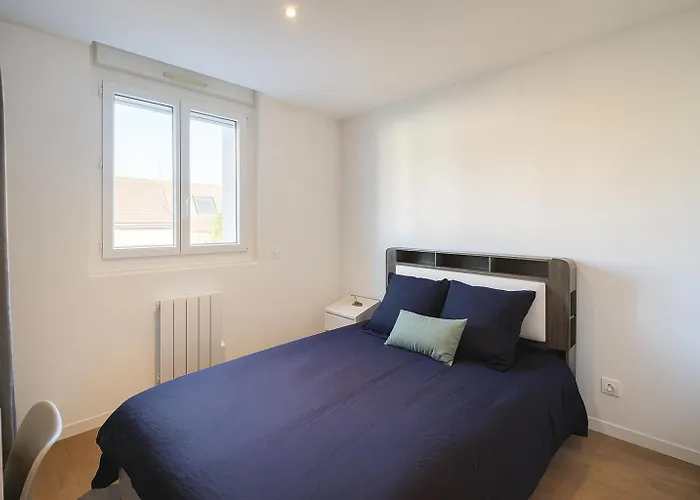 House With 9 Private Near Circuit Le Mans