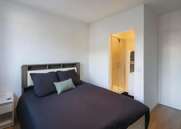 House With 9 Private Near Circuit Le Mans