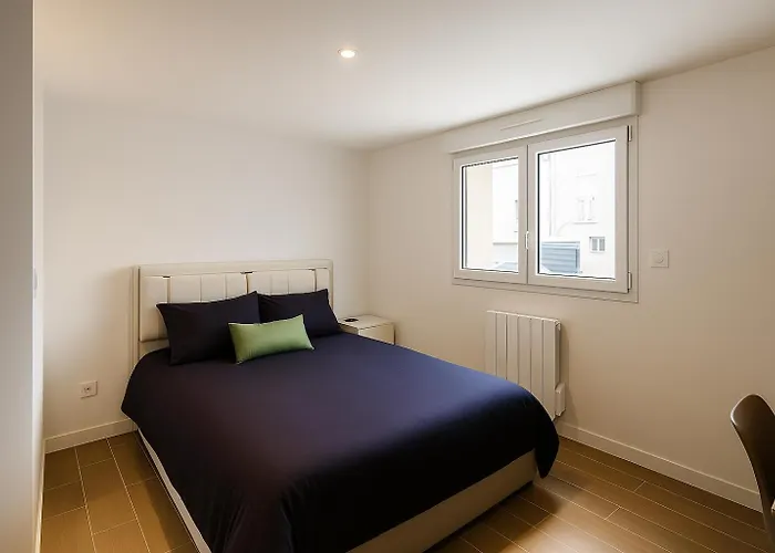 House With 9 Private Near Circuit Le Mans